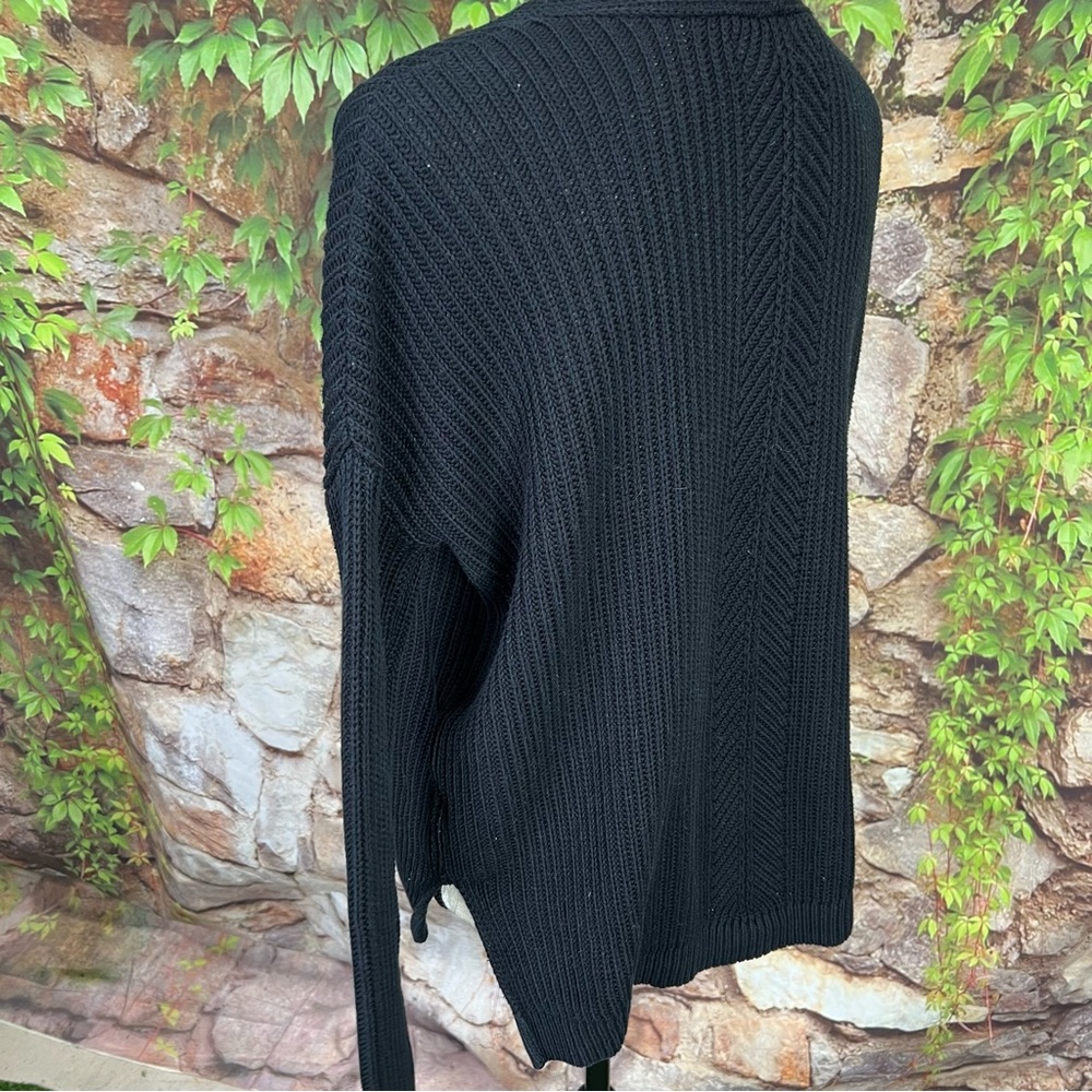 VINCE. Black Rib Knit V-Neck Sweater, XS - Picture 7 of 10